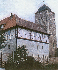 Schlo Grobodungen mit Wartturm 1996.